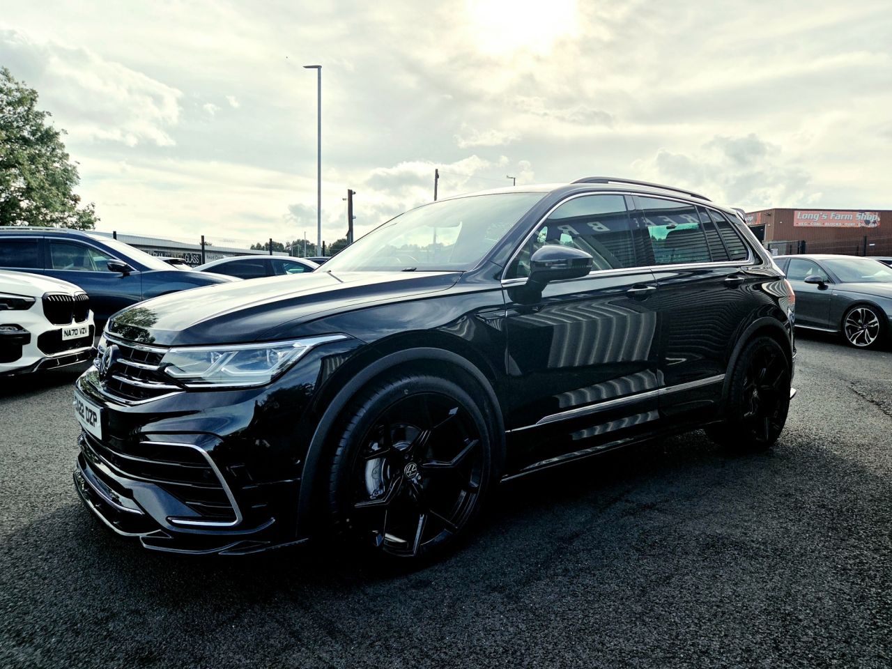 2022 VOLKSWAGEN TIGUAN 2.0 TDI R-Line SUV 5dr Diesel DSG Euro 6 (s/s) (150 ps) - vehicle photo 4 for sale on PureCar
