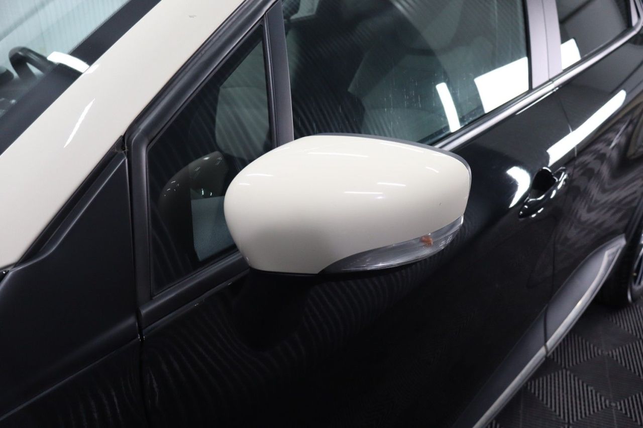 2019 RENAULT CAPTUR 1.5 dCi ENERGY Iconic SUV 5dr Diesel Manual Euro 6 (s/s) (90 ps) LONG MOT / - vehicle photo 16 for sale on PureCar