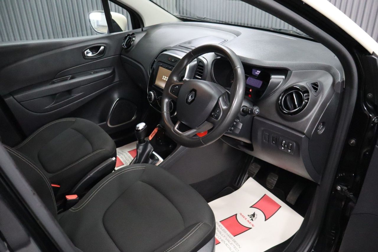 2019 RENAULT CAPTUR 1.5 dCi ENERGY Iconic SUV 5dr Diesel Manual Euro 6 (s/s) (90 ps) LONG MOT / - vehicle photo 26 for sale on PureCar