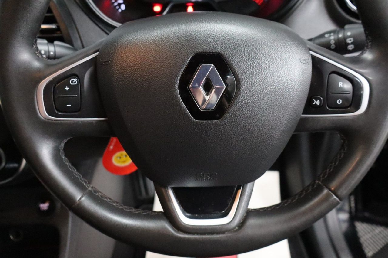 2019 RENAULT CAPTUR 1.5 dCi ENERGY Iconic SUV 5dr Diesel Manual Euro 6 (s/s) (90 ps) LONG MOT / - vehicle photo 30 for sale on PureCar