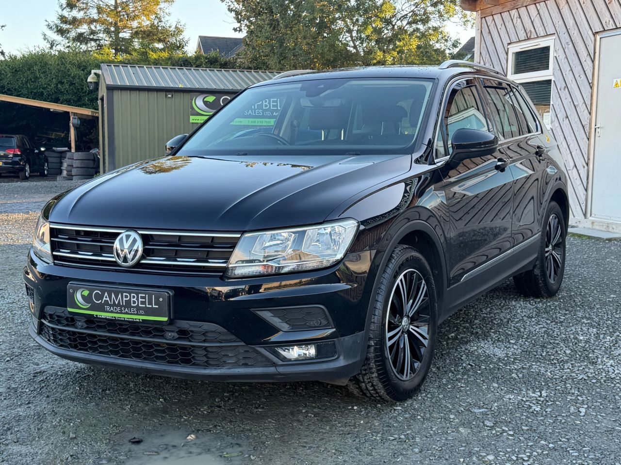 2017 VOLKSWAGEN TIGUAN 2.0 TDI SE Navigation SUV 5dr Diesel Manual Euro 6 (s/s) (150 ps) - vehicle photo 2 for sale on PureCar