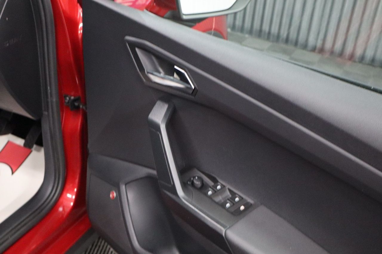 2019 SEAT ARONA 1.6 TDI SE Technology Lux SUV 5dr Diesel Manual Euro 6 (s/s) (115 ps) JUST - vehicle photo 26 for sale on PureCar