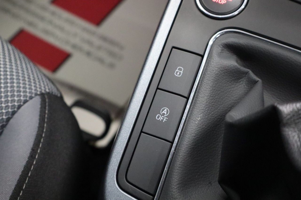 2019 SEAT ARONA 1.6 TDI SE Technology Lux SUV 5dr Diesel Manual Euro 6 (s/s) (115 ps) JUST - vehicle photo 32 for sale on PureCar