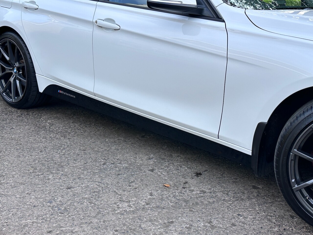 2015 BMW 3 SERIES 2.0 318d BluePerformance Sport Saloon 4dr Diesel Auto Euro 6 (s/s) (143 ps) - vehicle photo 14 for sale on PureCar