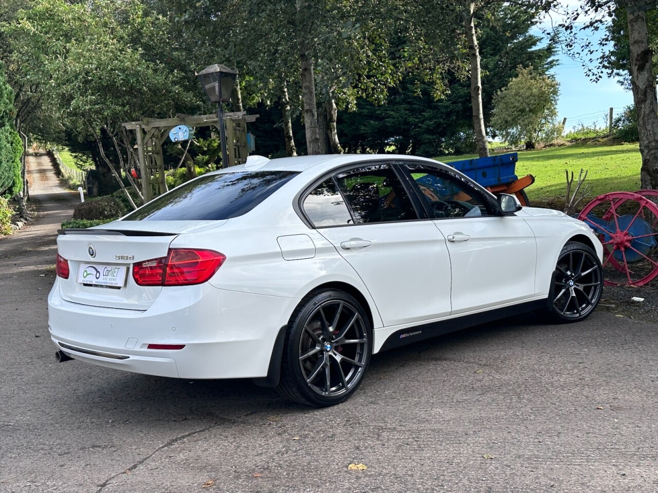 2015 BMW 3 SERIES 2.0 318d BluePerformance Sport Saloon 4dr Diesel Auto Euro 6 (s/s) (143 ps) - vehicle photo 37 for sale on PureCar