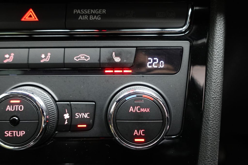 2019 SEAT Leon — image 32