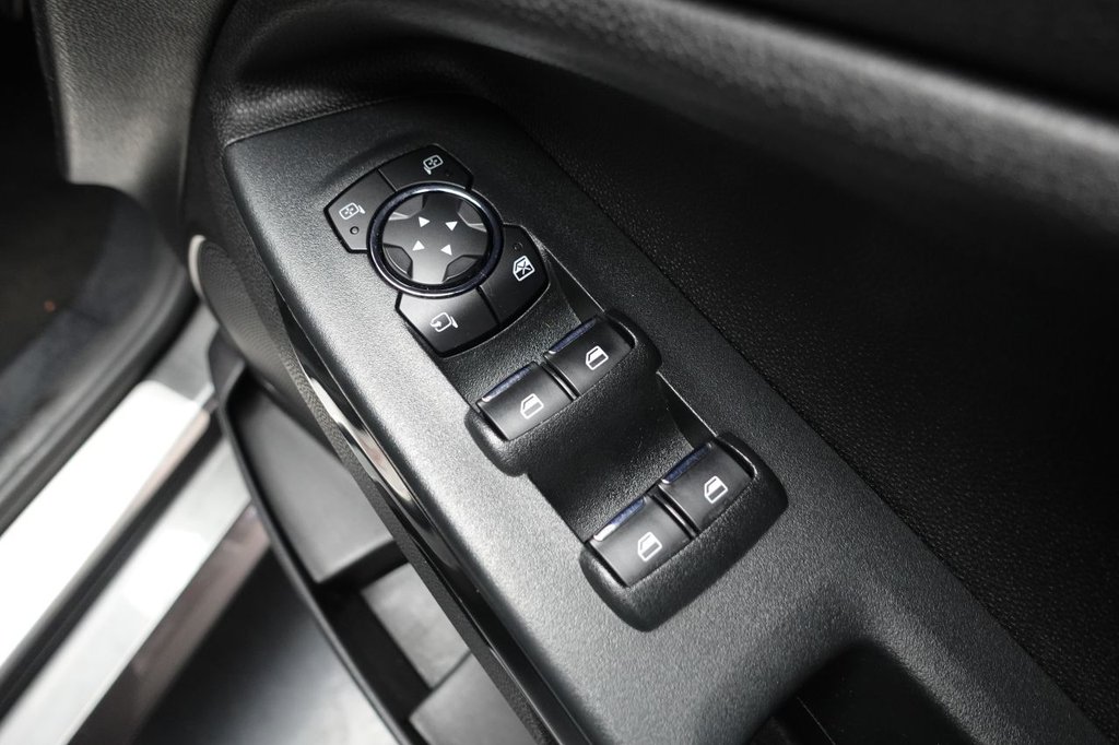 2018 Ford EcoSport — image 29