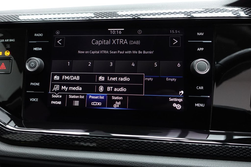 2022 Volkswagen Polo — image 12