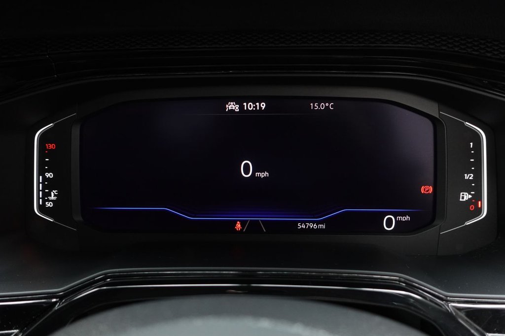 2022 Volkswagen Polo — image 17