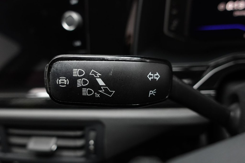 2022 Volkswagen Polo — image 21