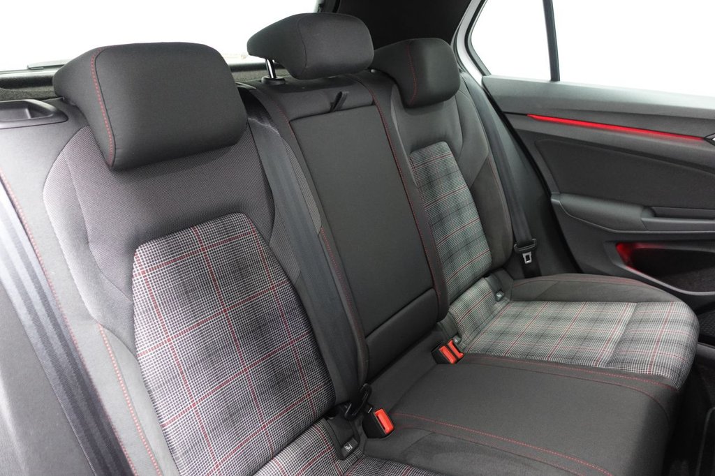 2021 Volkswagen Golf — image 11