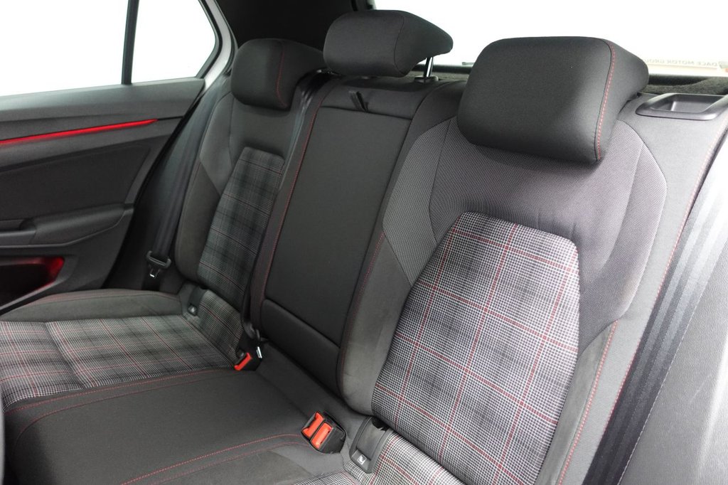 2021 Volkswagen Golf — image 12