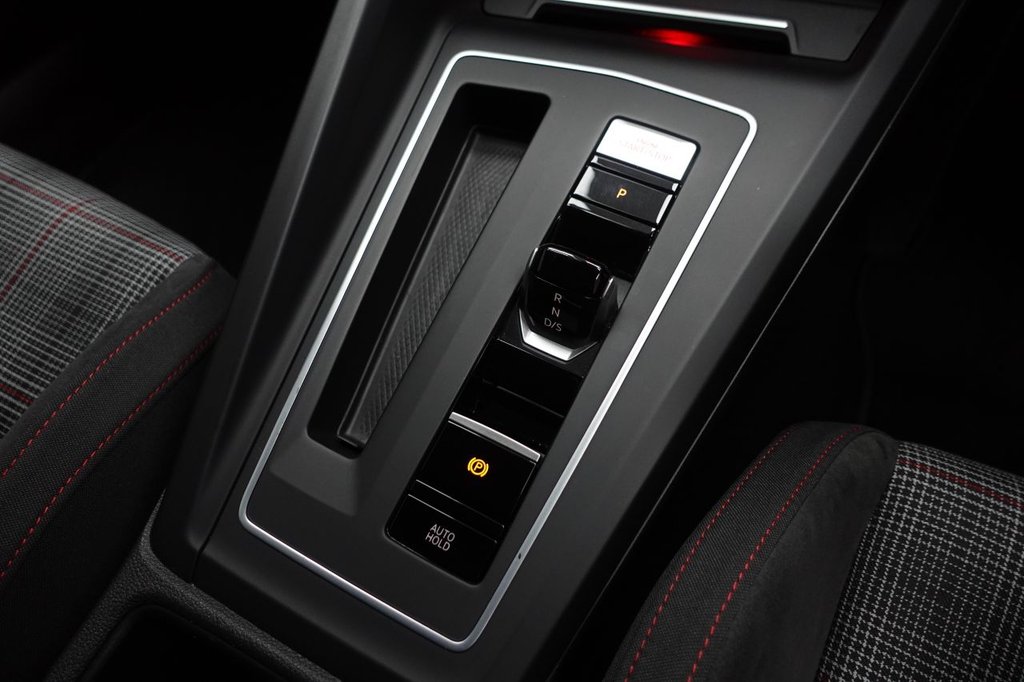 2021 Volkswagen Golf — image 36