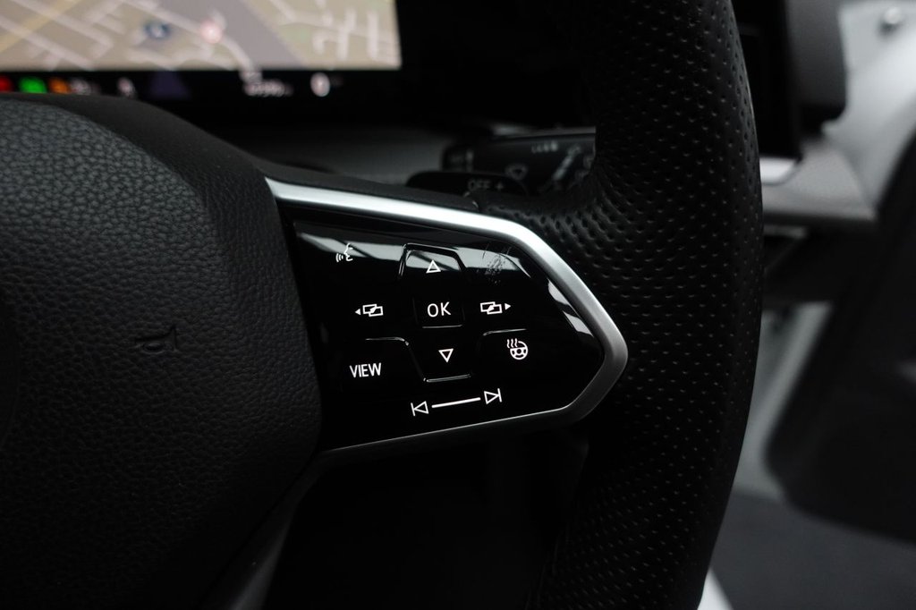 2021 Volkswagen Golf — image 29
