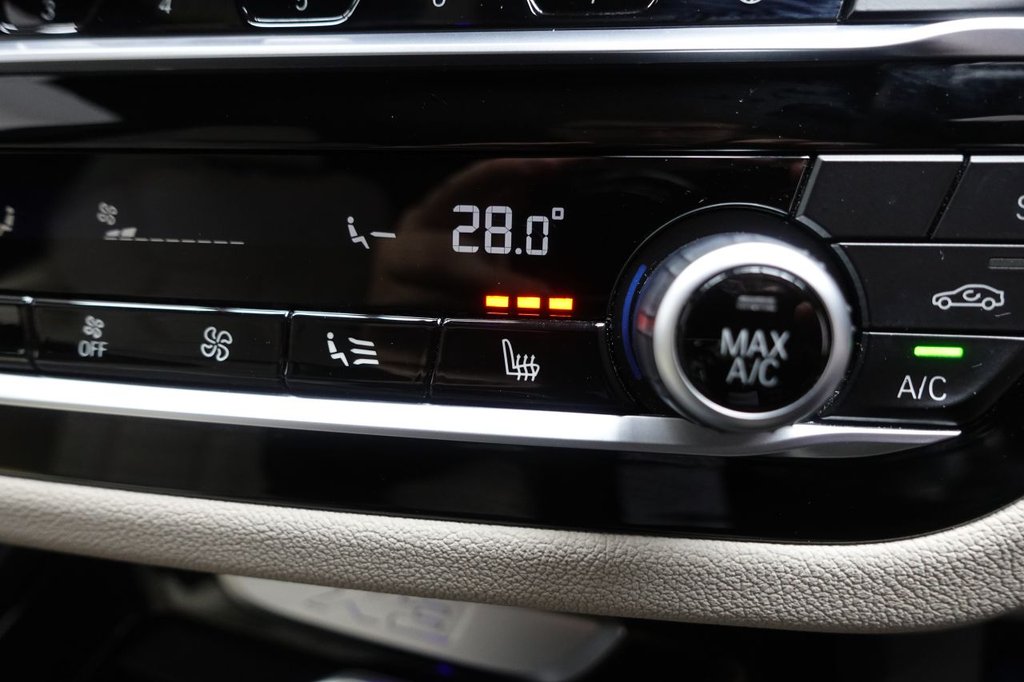 2020 BMW X3 — image 32