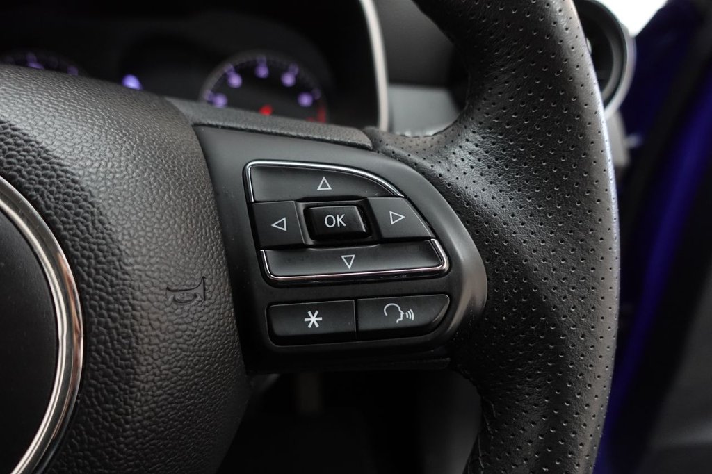 2019 MG MG ZS — image 15