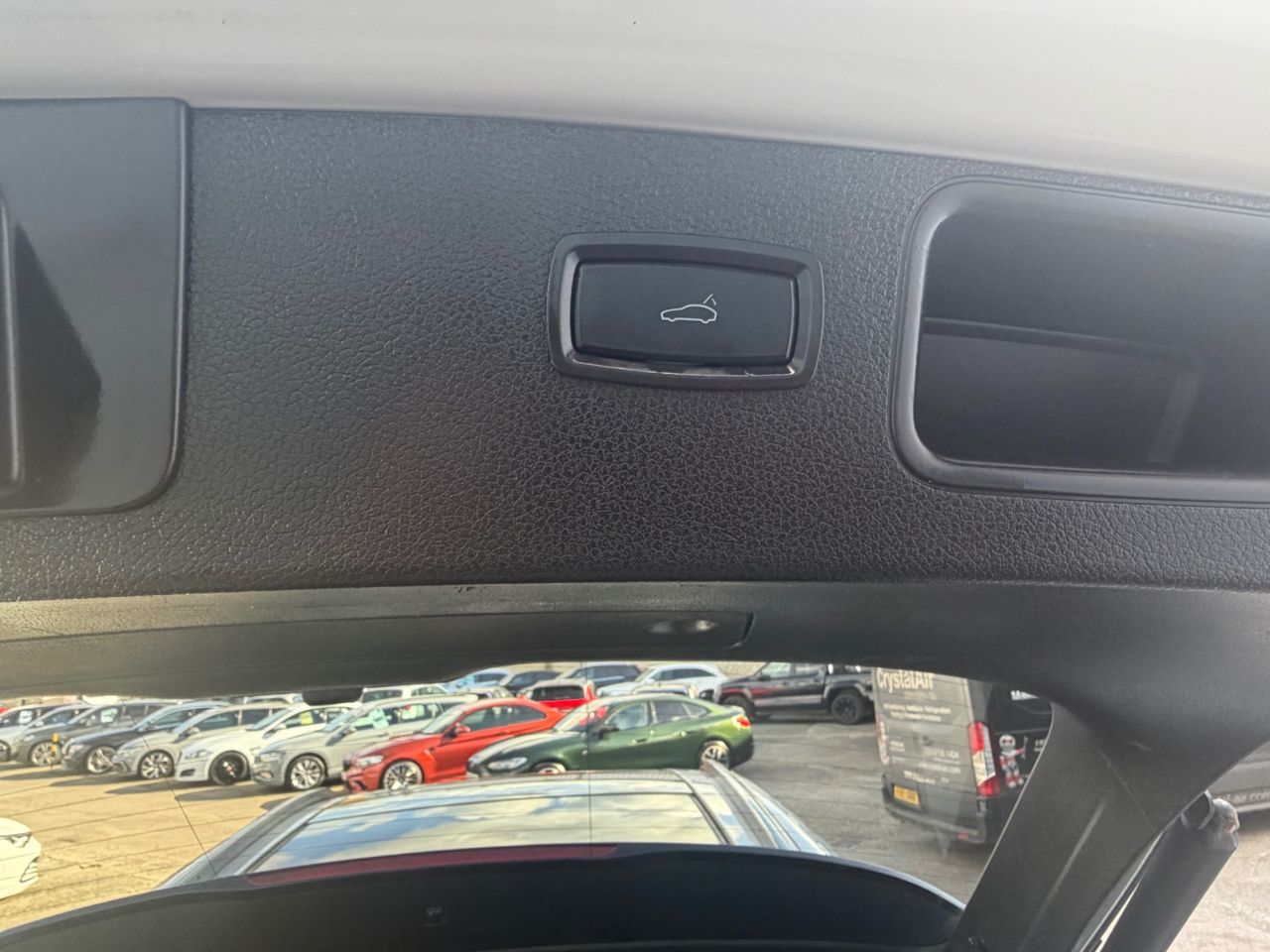 2019 PORSCHE MACAN 2.0T SUV 5dr Petrol PDK 4WD Euro 6 (s/s) (245 ps) - vehicle photo 8 for sale on PureCar