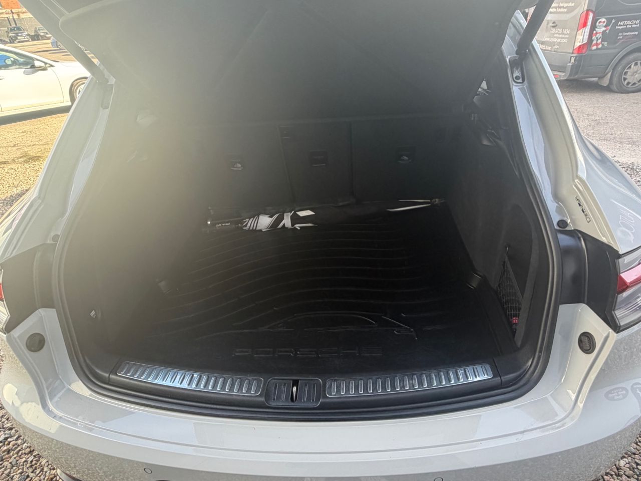 2019 PORSCHE MACAN 2.0T SUV 5dr Petrol PDK 4WD Euro 6 (s/s) (245 ps) - vehicle photo 9 for sale on PureCar