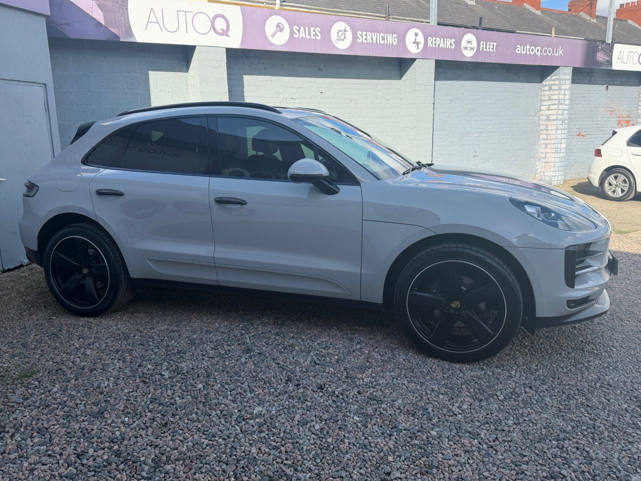 2019 PORSCHE MACAN 2.0T SUV 5dr Petrol PDK 4WD Euro 6 (s/s) (245 ps) - vehicle photo 3 for sale on PureCar