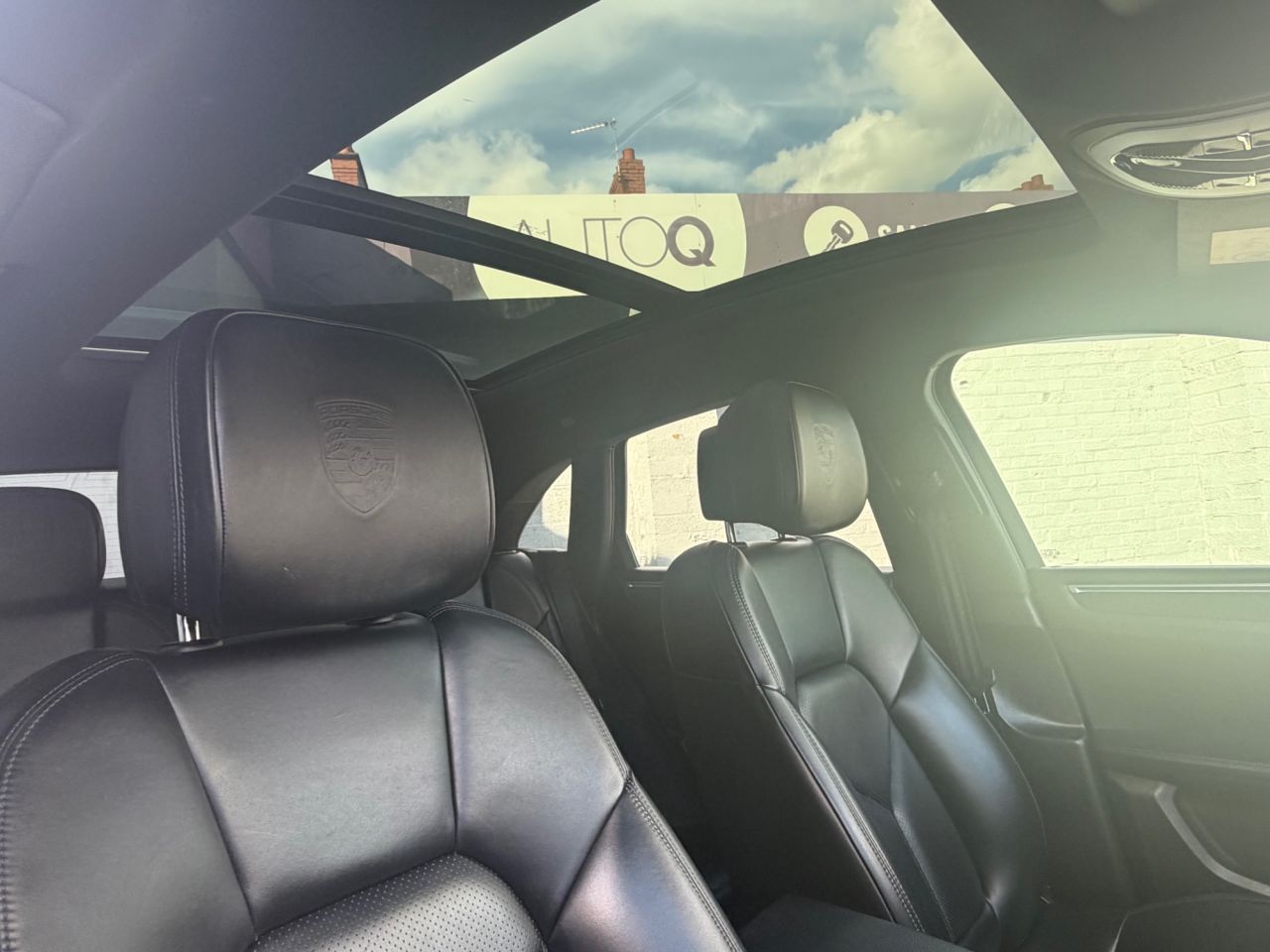 2019 PORSCHE MACAN 2.0T SUV 5dr Petrol PDK 4WD Euro 6 (s/s) (245 ps) - vehicle photo 23 for sale on PureCar