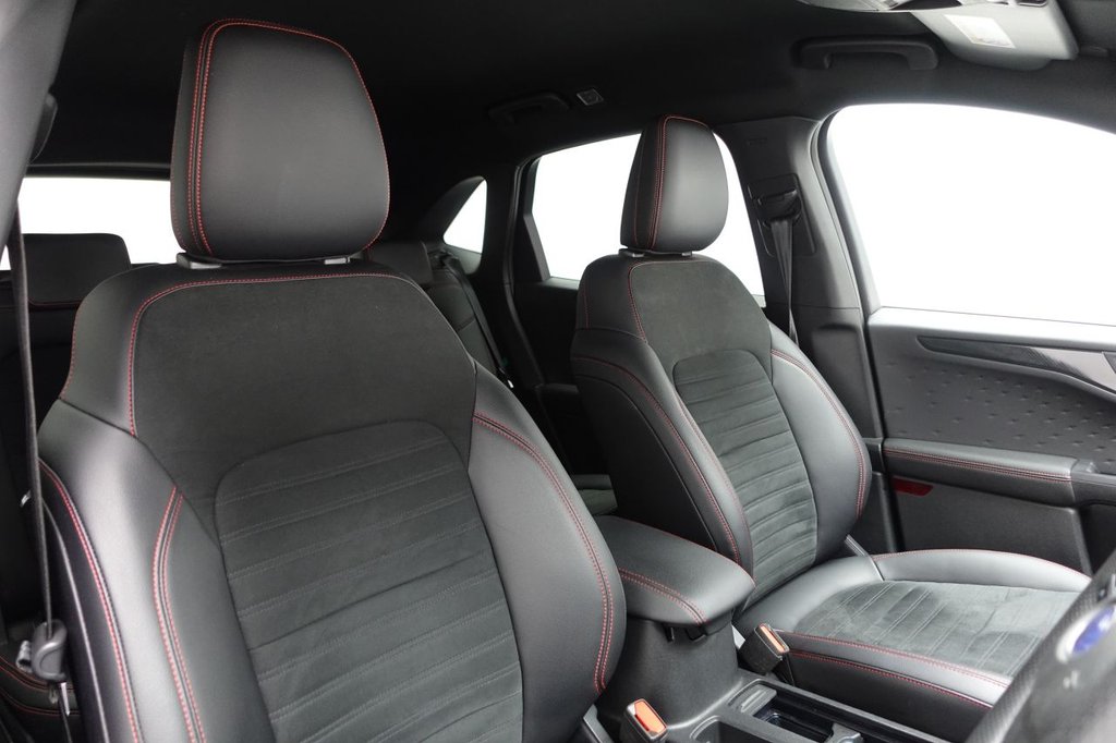 2020 Ford Kuga — image 3