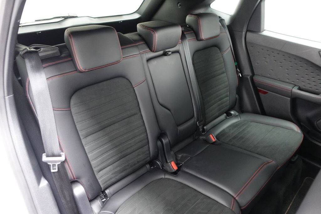 2020 Ford Kuga — image 12