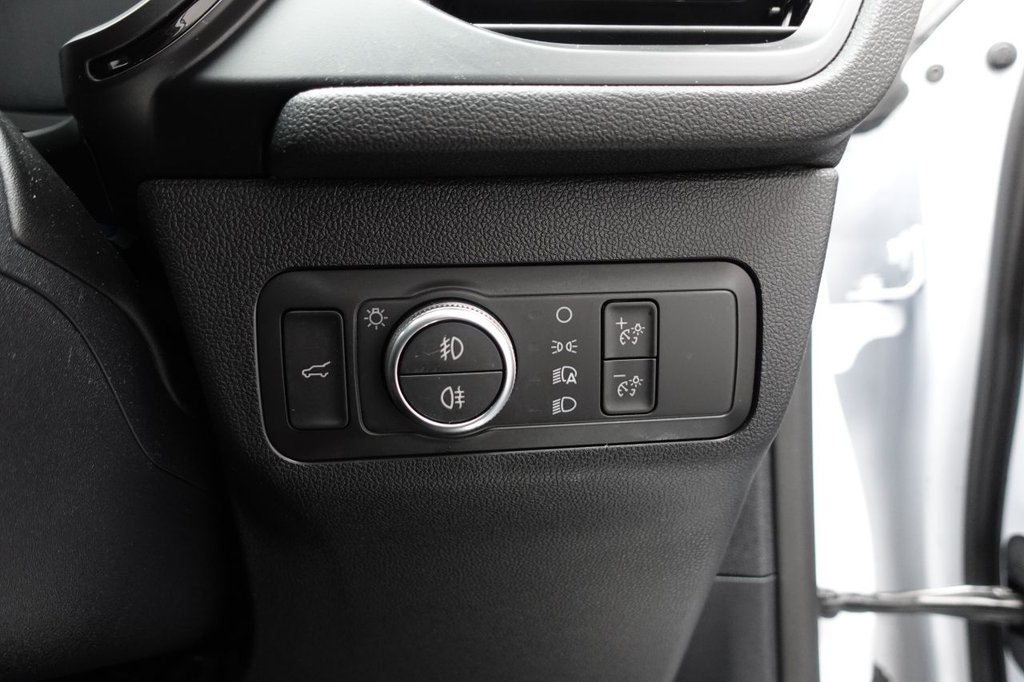 2020 Ford Kuga — image 37