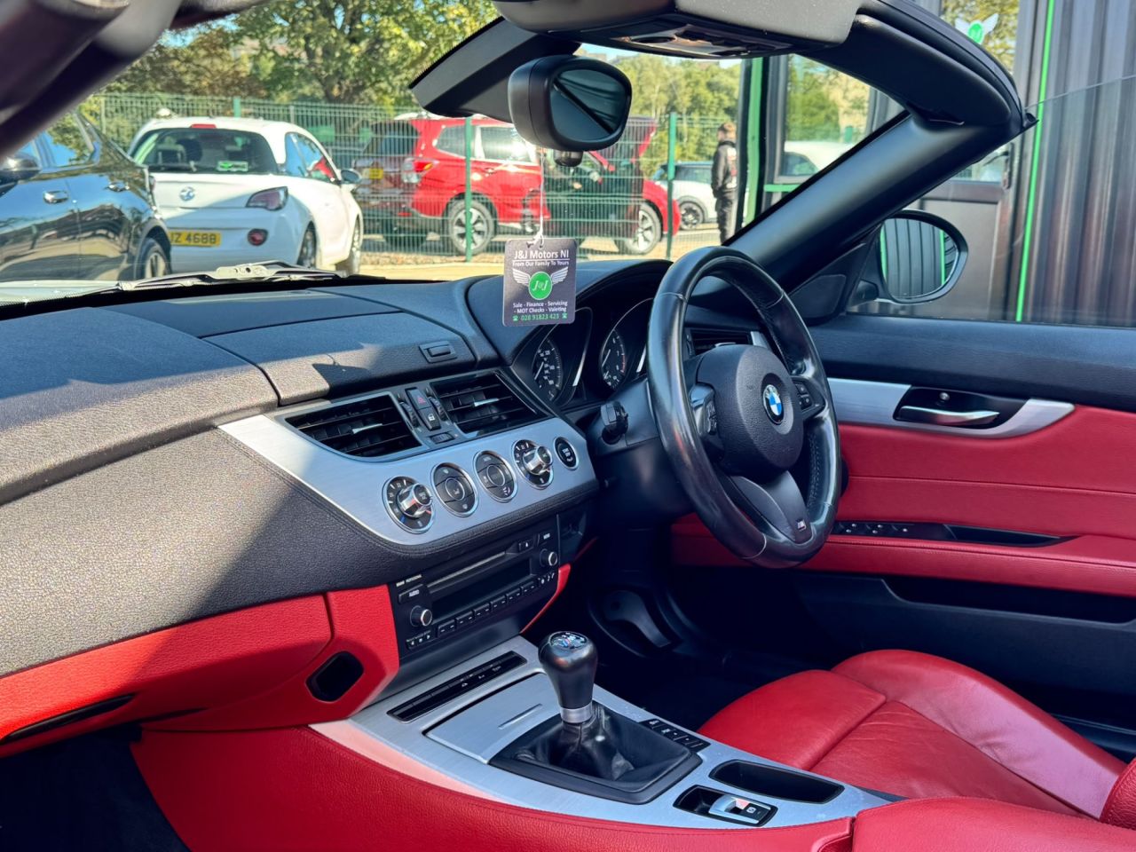 2013 BMW Z4 2.0 28i M Sport Convertible 2dr Petrol Manual sDrive Euro 6 (s/s) (245 ps) - vehicle photo 10 for sale on PureCar