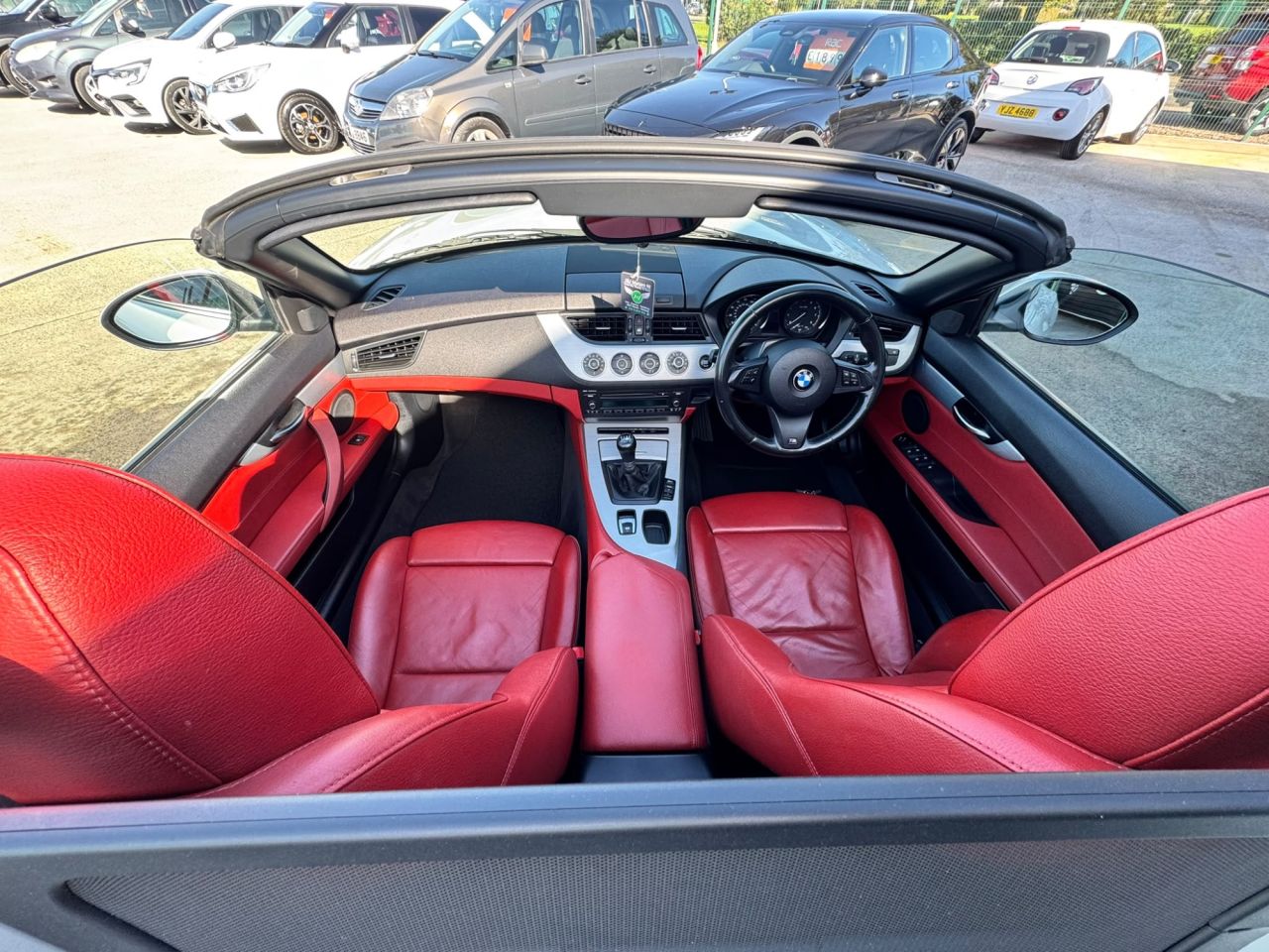2013 BMW Z4 2.0 28i M Sport Convertible 2dr Petrol Manual sDrive Euro 6 (s/s) (245 ps) - vehicle photo 13 for sale on PureCar