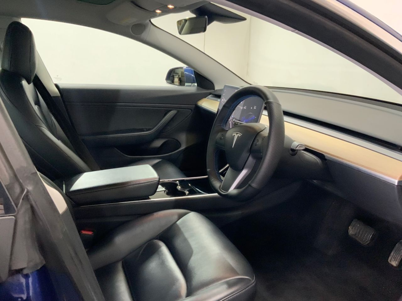 2019 TESLA Model 3 Standard Range Plus Saloon 4dr Electric Auto RWD (241 bhp) - vehicle photo 11 for sale on PureCar