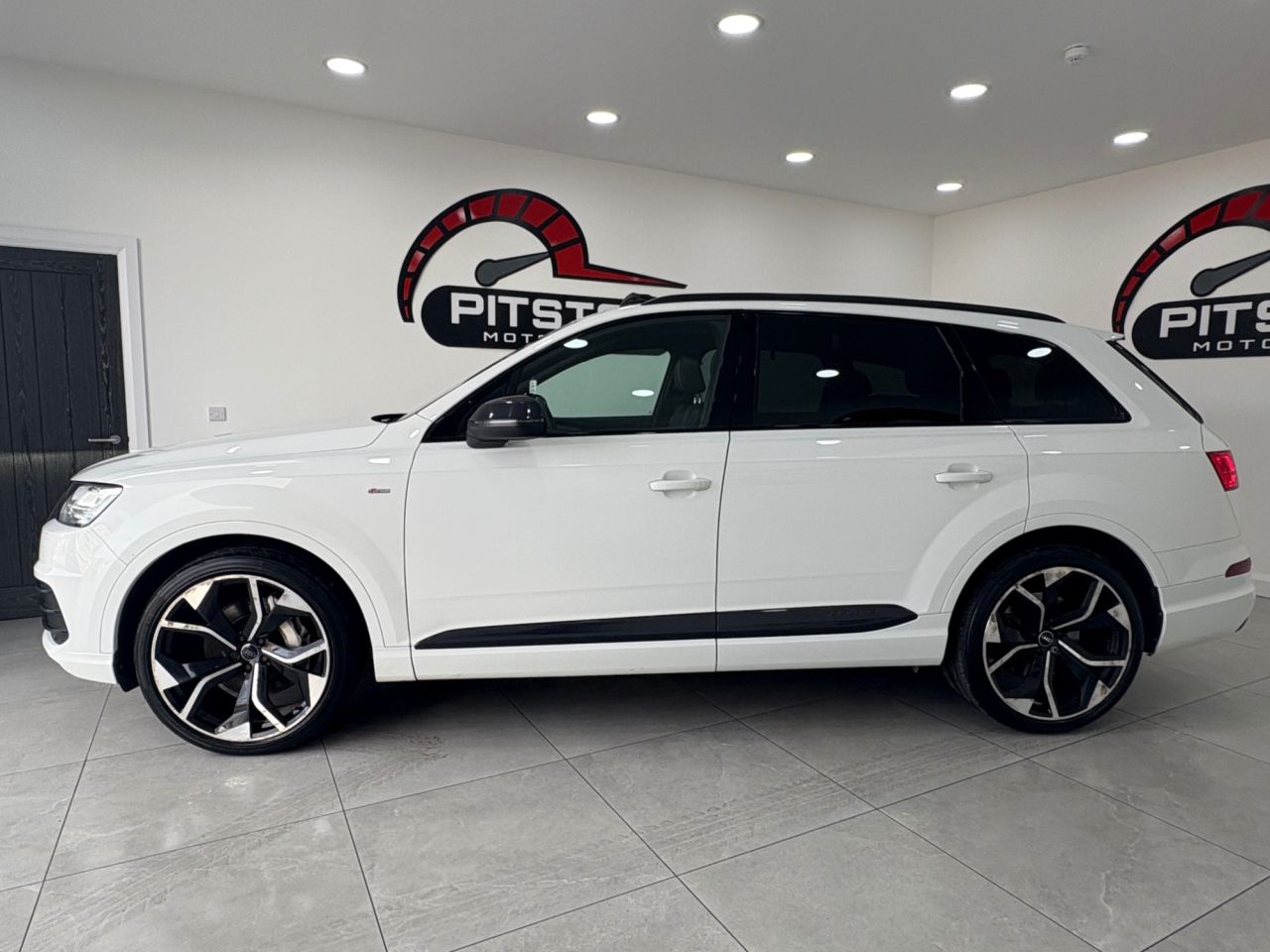 2019 AUDI Q7 S Line - vehicle photo 5 for sale on PureCar
