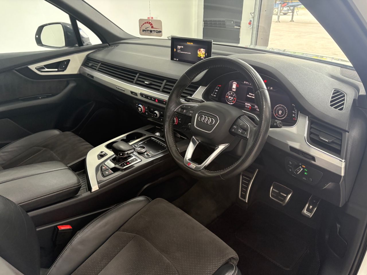 2019 AUDI Q7 S Line - vehicle photo 24 for sale on PureCar