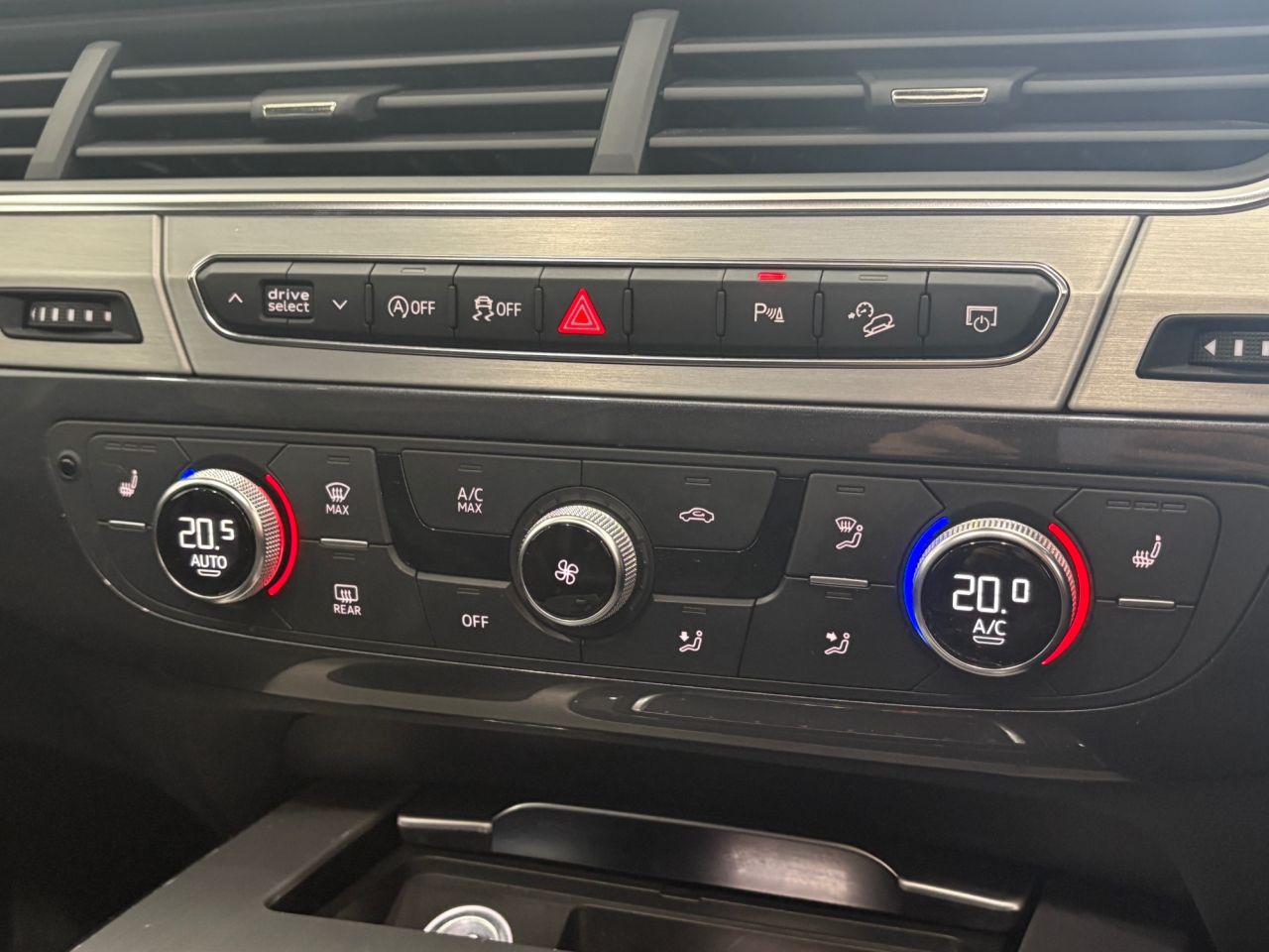 2019 AUDI Q7 S Line - vehicle photo 50 for sale on PureCar