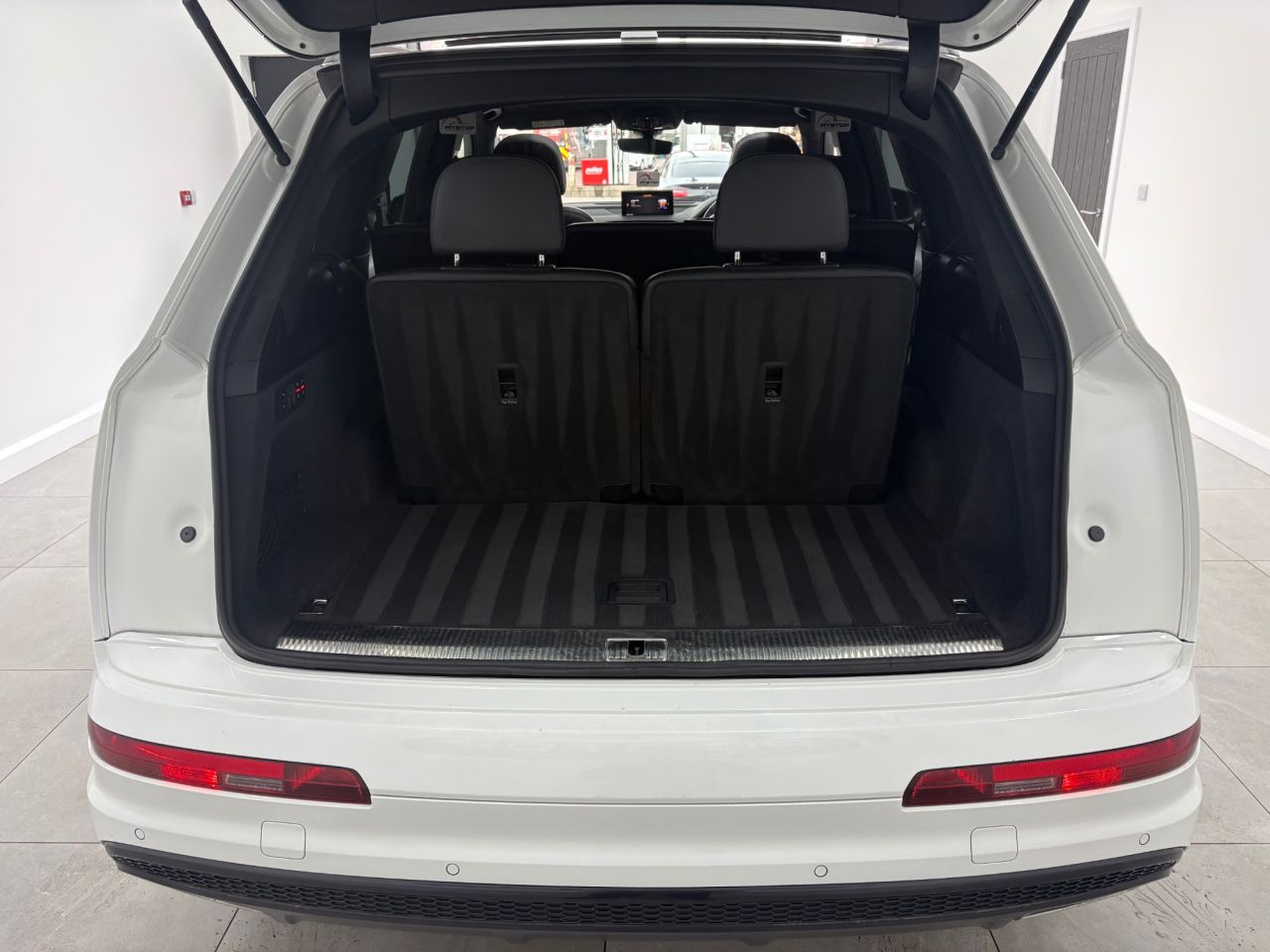 2019 AUDI Q7 S Line - vehicle photo 64 for sale on PureCar