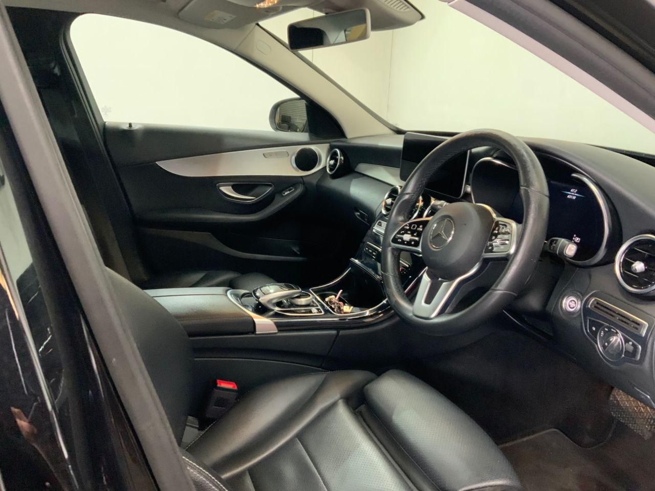 2018 MERCEDES C CLASS 1.5 C200 MHEV EQ Boost Sport (Premium) Saloon 4dr Petrol G-Tronic+ Euro 6 ( - vehicle photo 13 for sale on PureCar