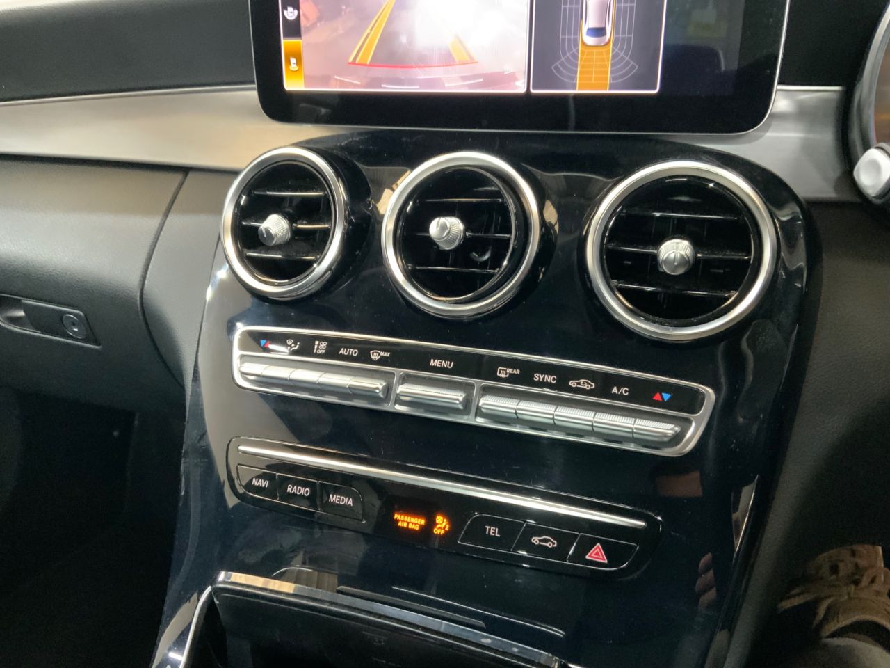 2018 MERCEDES C CLASS 1.5 C200 MHEV EQ Boost Sport (Premium) Saloon 4dr Petrol G-Tronic+ Euro 6 ( - vehicle photo 20 for sale on PureCar