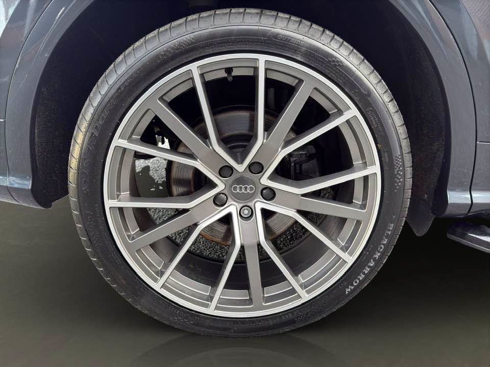 2019 AUDI Q5 S Line - vehicle photo 12 for sale on PureCar