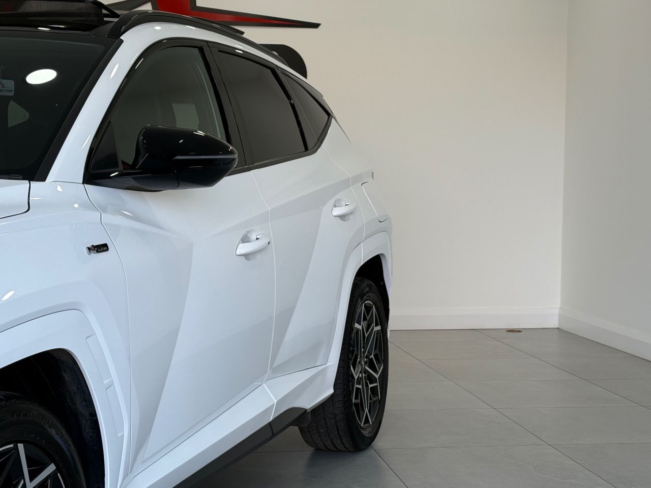 2023 HYUNDAI TUCSON 1.6 h T-GDi N Line S SUV 5dr Petrol Hybrid Auto Euro 6 (s/s) (230 ps) - vehicle photo 4 for sale on PureCar