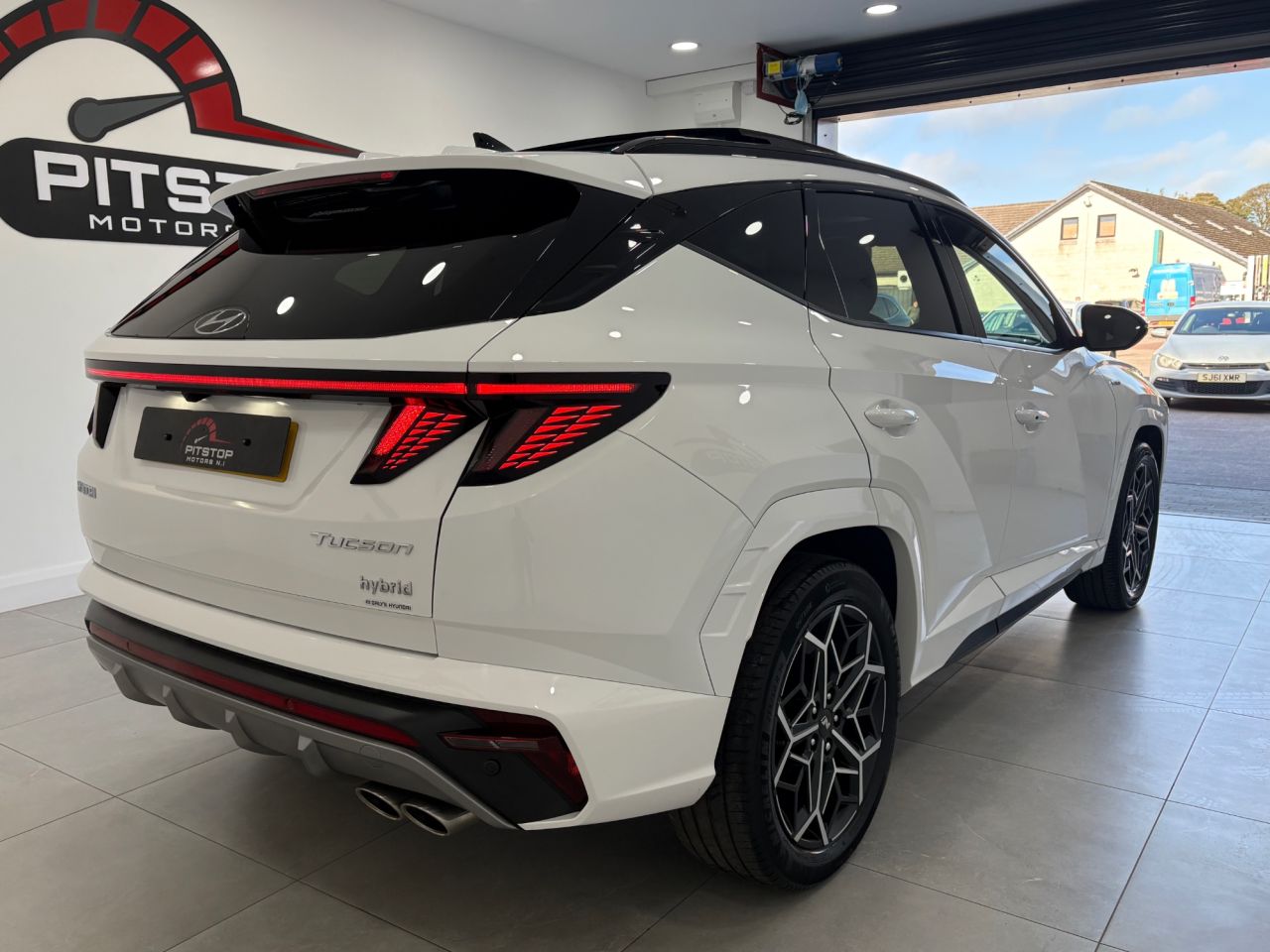 2023 HYUNDAI TUCSON 1.6 h T-GDi N Line S SUV 5dr Petrol Hybrid Auto Euro 6 (s/s) (230 ps) - vehicle photo 12 for sale on PureCar