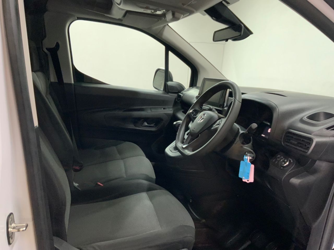 2023 VAUXHALL COMBO 1.5 Turbo D 2300 Pro Panel Van 6dr Diesel Manual L2 H1 Euro 6 (s/s) (100 ps - vehicle photo 15 for sale on PureCar