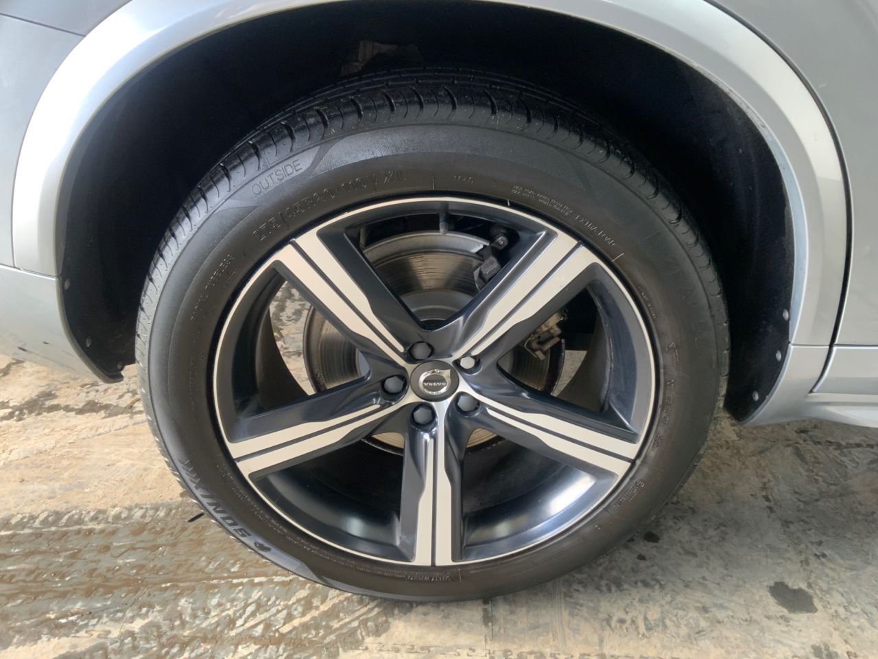 2017 VOLVO XC90 2.0 D5 PowerPulse R-Design SUV 5dr Diesel Auto 4WD Euro 6 (s/s) (235 ps) - vehicle photo 12 for sale on PureCar