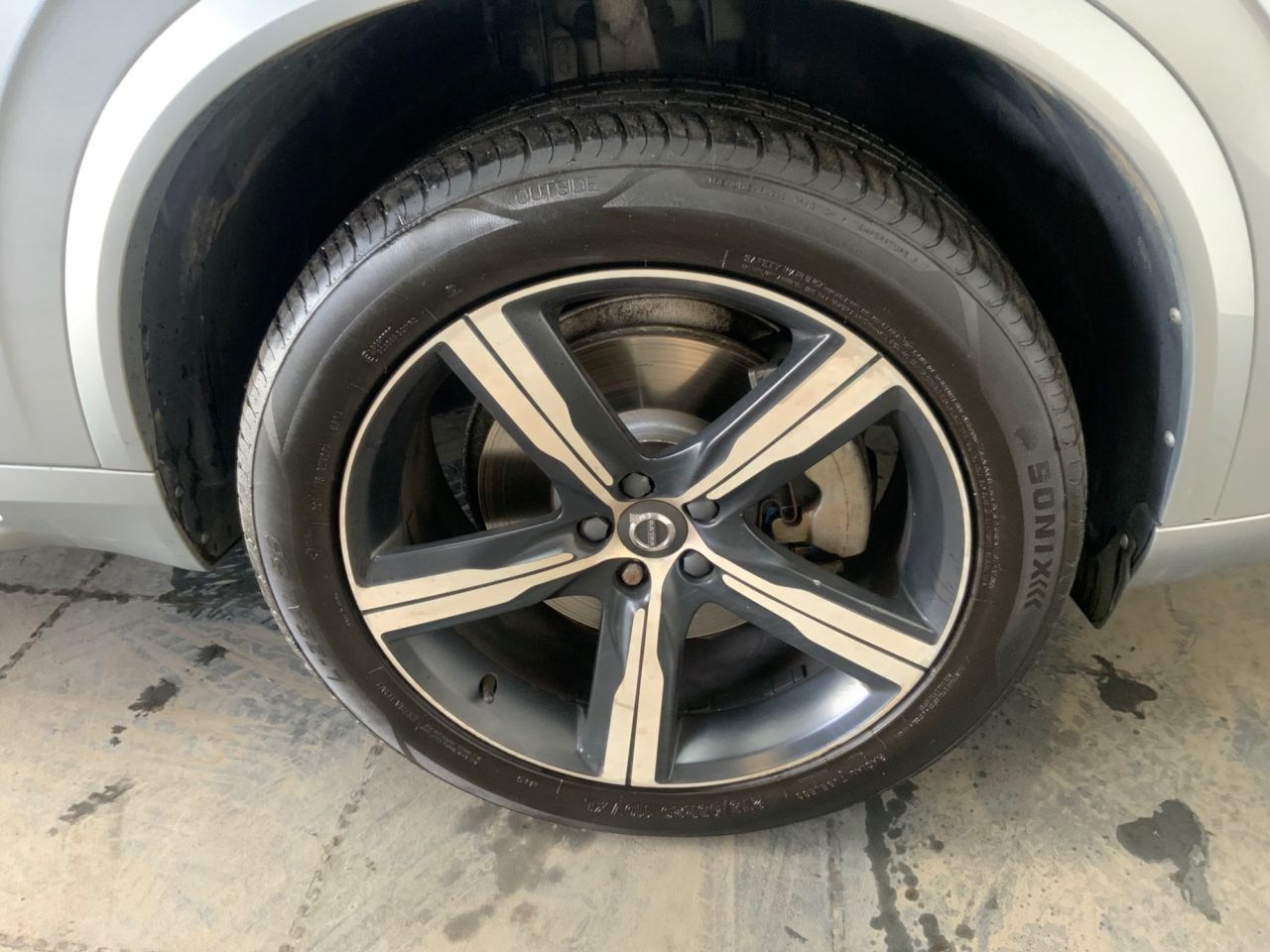 2017 VOLVO XC90 2.0 D5 PowerPulse R-Design SUV 5dr Diesel Auto 4WD Euro 6 (s/s) (235 ps) - vehicle photo 13 for sale on PureCar