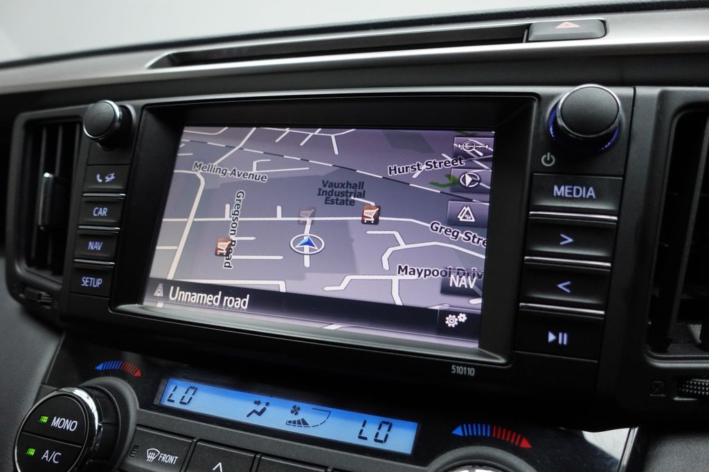 2016 Toyota RAV4 — image 2