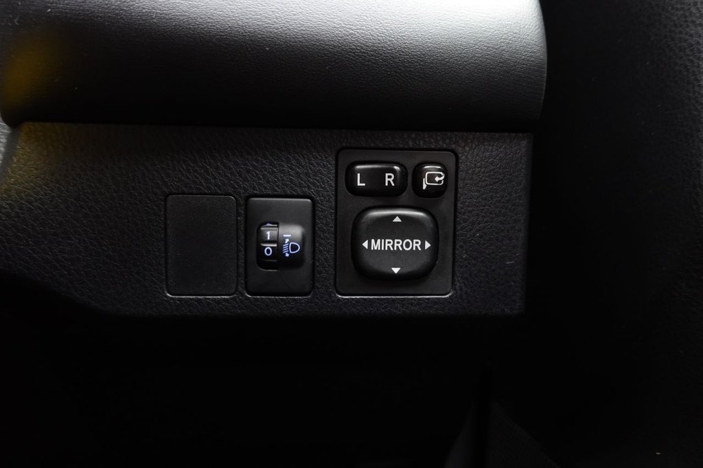 2016 Toyota RAV4 — image 26