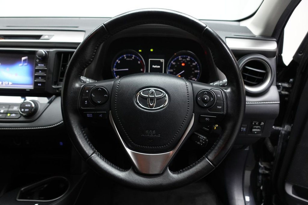 2016 Toyota RAV4 — image 15