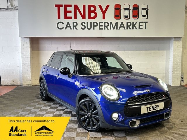 2019 MINI Hatch