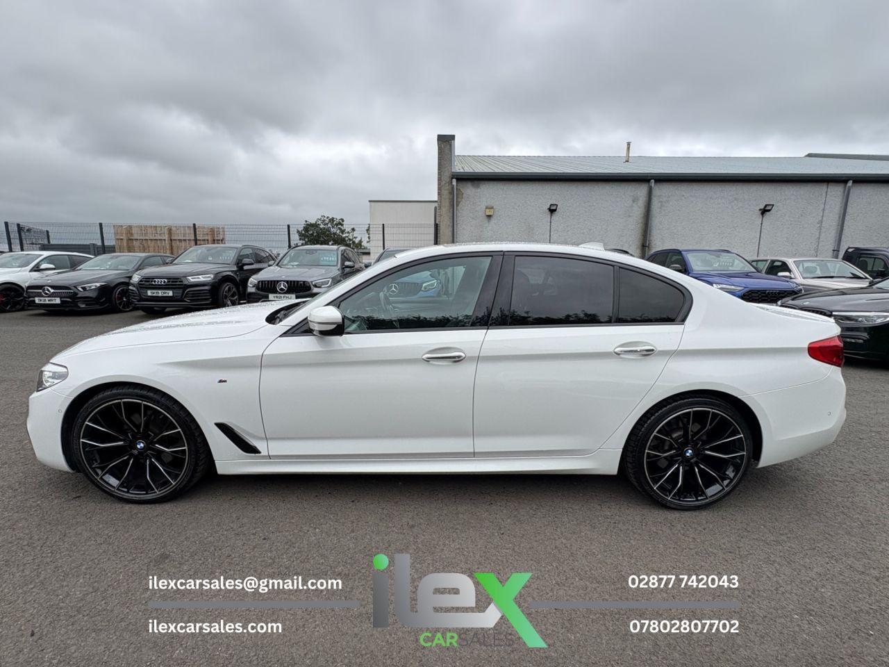 2017 BMW 5 SERIES 2.0 520d M Sport Saloon 4dr Diesel Auto Euro 6 (s/s) (190 ps) 190PS | Auto - vehicle photo 7 for sale on PureCar