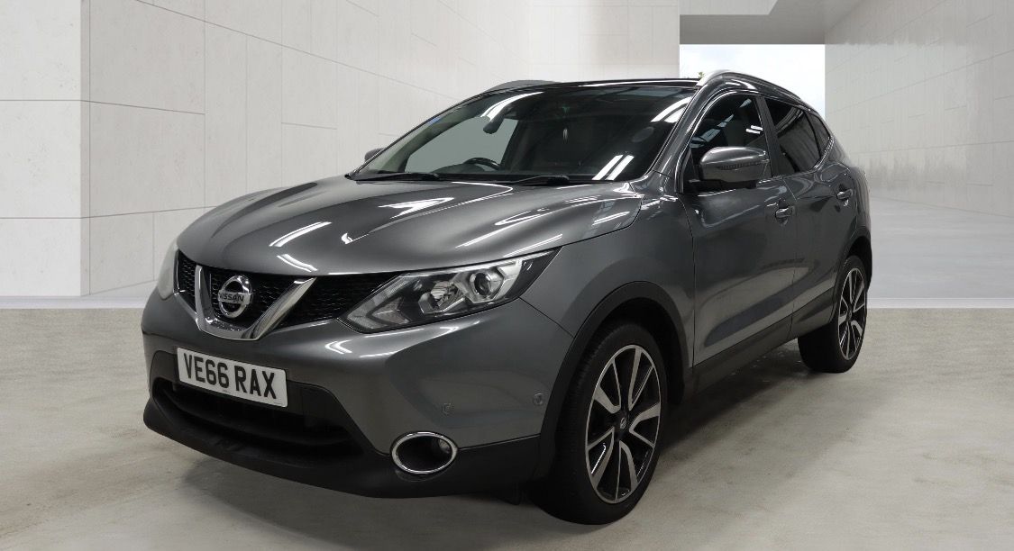 2016 NISSAN QASHQAI 1.5 dCi Tekna SUV 5dr Diesel Manual 2WD Euro 6 (s/s) (110 ps) - vehicle photo 2 for sale on PureCar
