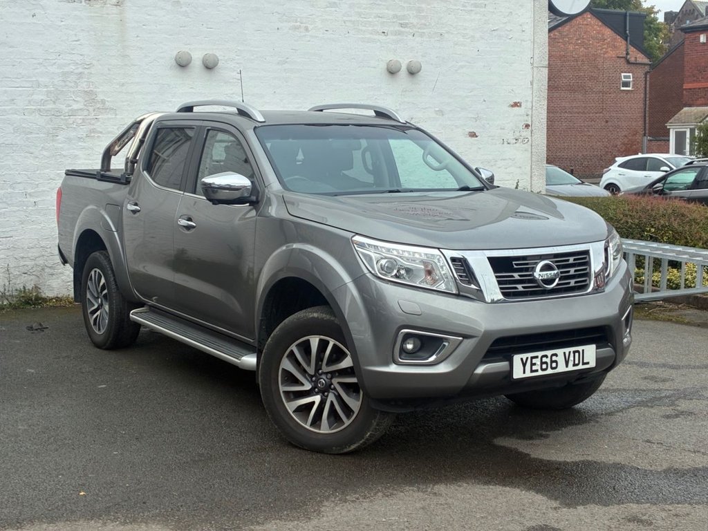 2016 Nissan Navara — image 2