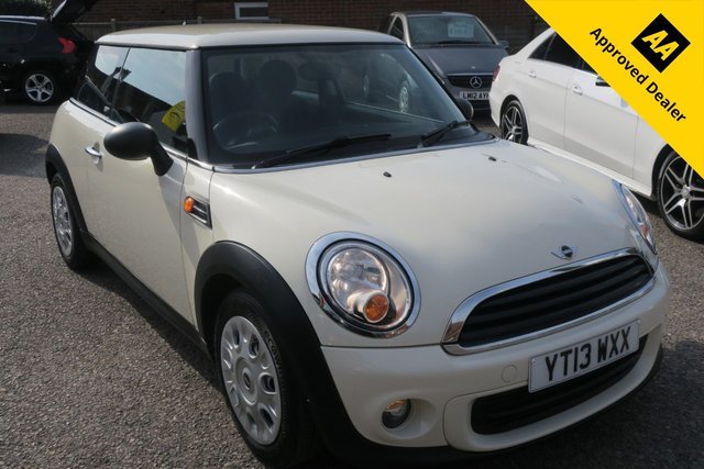2013 MINI Hatch